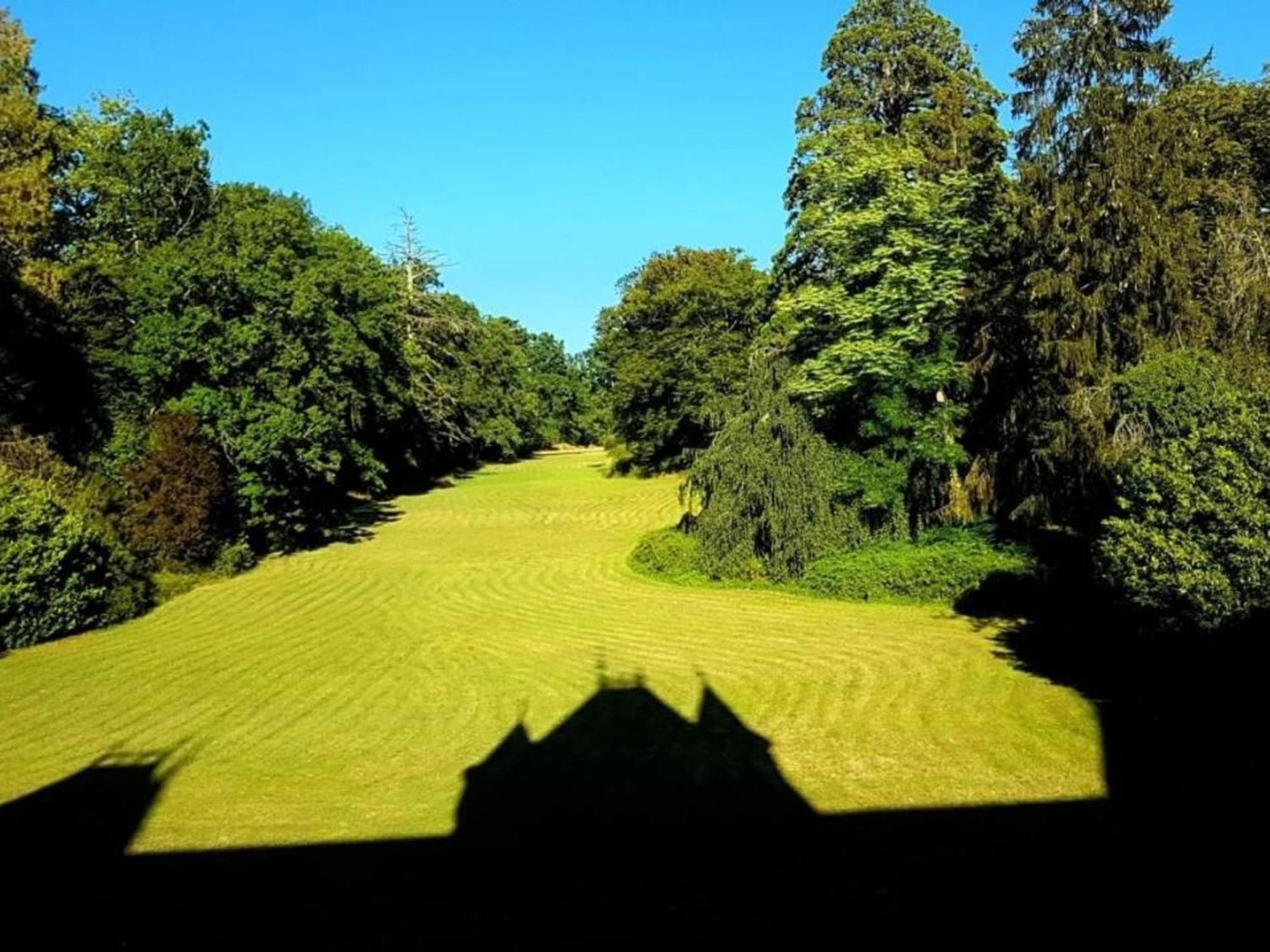 Sejour De Charme Au Chateau Avec Petit-Dejeuner Et Parking - Fr-1-591-705 Cluis Bagian luar foto